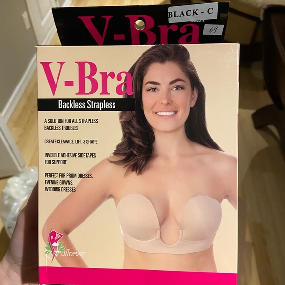 V-Bra Backless Adhesive bra - Picture 2 of 3